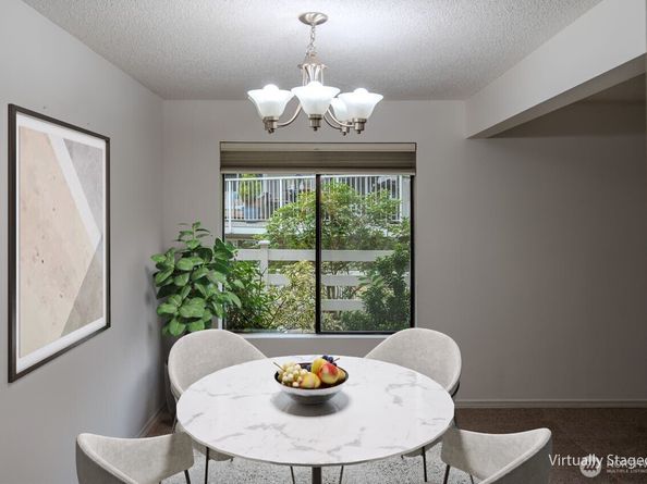 9904 NE 124th Street 1005, Kirkland WA 98034