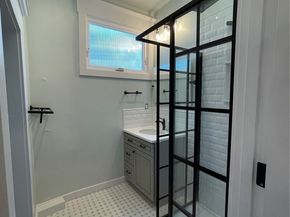 1522 Taylor Avenue N, Seattle WA 98109