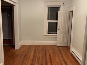 1522 Taylor Avenue N, Seattle WA 98109