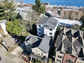 1522 Taylor Avenue N, Seattle WA 98109