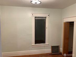 1522 Taylor Avenue N, Seattle WA 98109