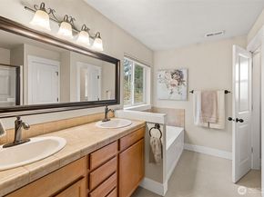4618 S 140th Street, Tukwila WA 98168