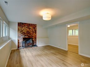 14129 60th Avenue W, Edmonds WA 98026