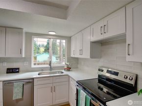 14129 60th Avenue W, Edmonds WA 98026
