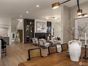 1027 McGilvra Boulevard E, Seattle WA 98112