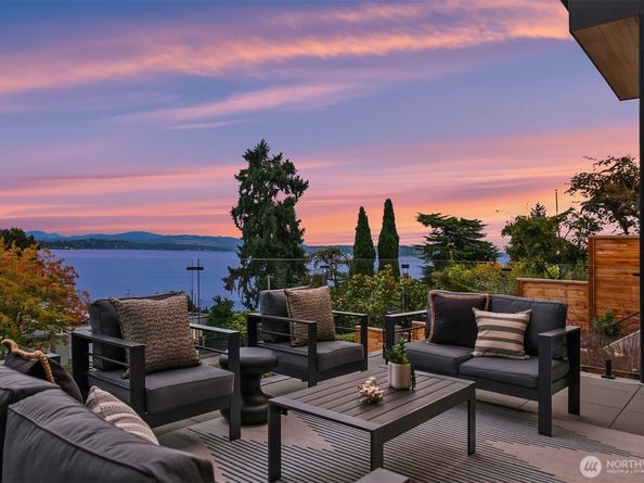 1027 McGilvra Boulevard E, Seattle WA 98112