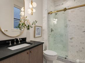 1027 McGilvra Boulevard E, Seattle WA 98112