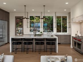 1027 McGilvra Boulevard E, Seattle WA 98112