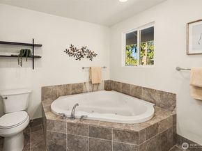 15126 NE 67th Place, Redmond WA 98052