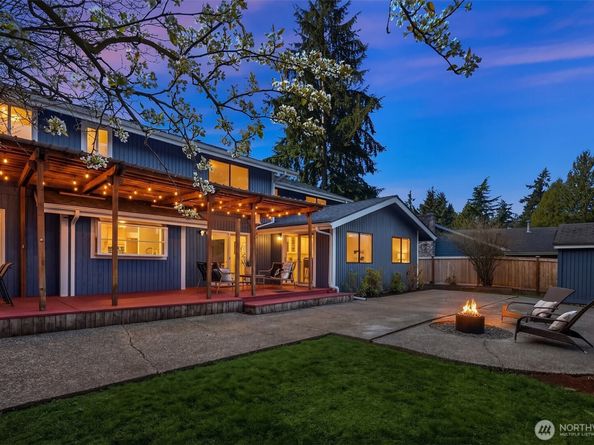 15126 NE 67th Place, Redmond WA 98052