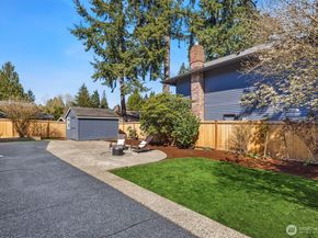 15126 NE 67th Place, Redmond WA 98052