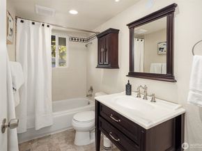 15126 NE 67th Place, Redmond WA 98052