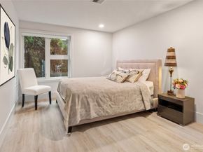 101 99th Avenue NE 101, Bellevue WA 98004