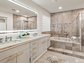 101 99th Avenue NE 101, Bellevue WA 98004