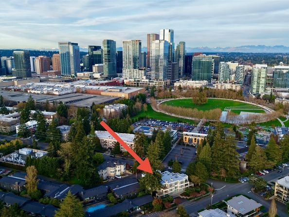101 99th Avenue NE 101, Bellevue WA 98004