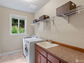 4569 162nd Lane SE, Bellevue WA 98006