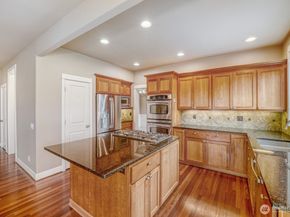 1643 2nd Street, Kirkland WA 98033