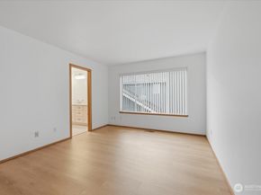 27213 32nd Place S, Auburn WA 98001