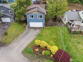 6352 24th Avenue SW, Seattle WA 98106