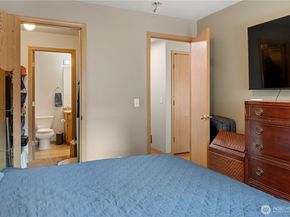 6352 24th Avenue SW, Seattle WA 98106