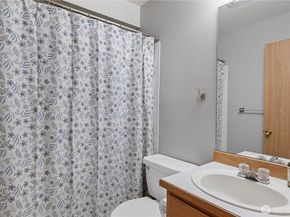 6352 24th Avenue SW, Seattle WA 98106