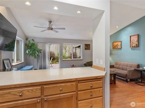 6352 24th Avenue SW, Seattle WA 98106