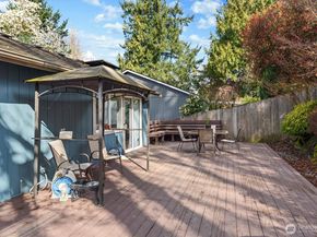 6352 24th Avenue SW, Seattle WA 98106