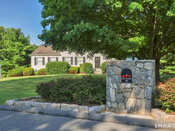 1 E Gate Road, Danbury CT 06811