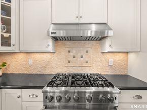 18 Thomasina Lane, Darien CT 06820