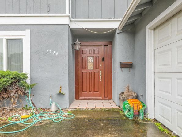 3724 Carol Street, Pinole CA 94564