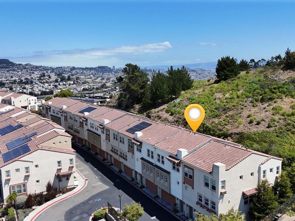 997 Ocean View Avenue, Daly City CA 94014
