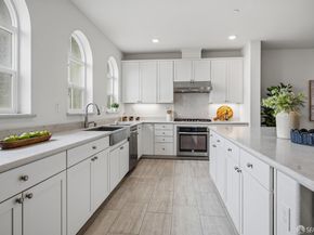 997 Ocean View Avenue, Daly City CA 94014