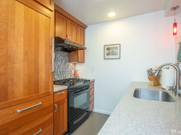 5160 Diamond Heights Boulevard 107C, San Francisco CA 94131