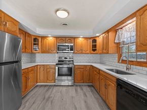 38 Roosevelt St, Braintree MA 02184