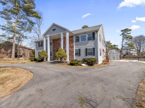 38 Roosevelt St, Braintree MA 02184
