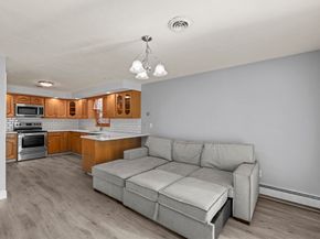 38 Roosevelt St, Braintree MA 02184