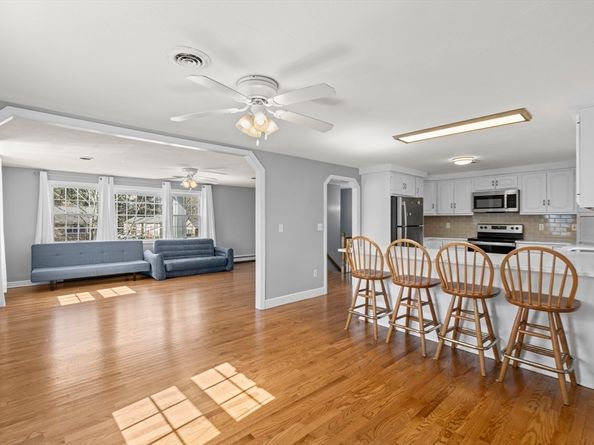 38 Roosevelt St, Braintree MA 02184