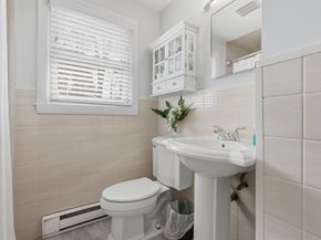 41 Bridge St, Tewksbury MA 01876