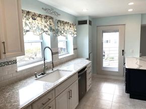 9 Park Ave 202, Hull MA 02045