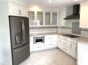 9 Park Ave 202, Hull MA 02045