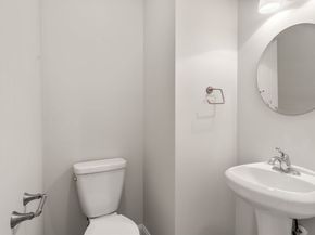 7 Tilton Ct, Walpole MA 02081