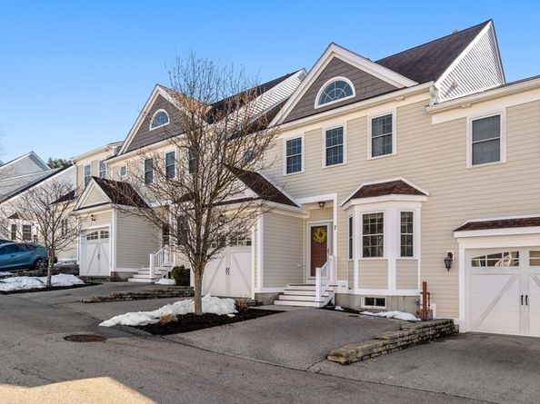 7 Tilton Ct, Walpole MA 02081