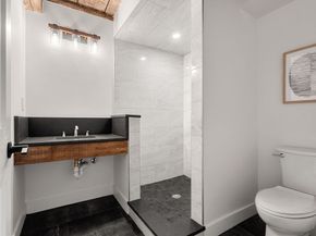 182 Merrimac St 1, Newburyport MA 01950