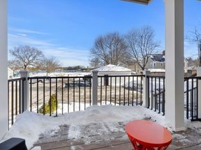 182 Merrimac St 1, Newburyport MA 01950