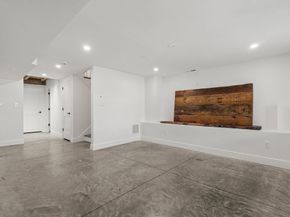 182 Merrimac St 1, Newburyport MA 01950