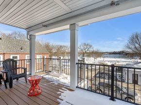 182 Merrimac St 1, Newburyport MA 01950