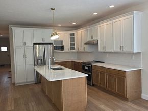 15 Fidelity Drive 70, Rutland MA 01543