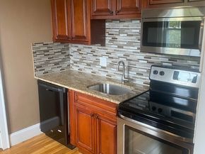 195 Thomas Burgin Pkwy 301, Quincy MA 02169