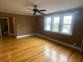 195 Thomas Burgin Pkwy 301, Quincy MA 02169