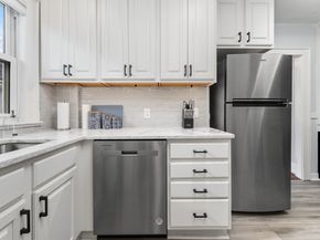 185 Lafayette St 3, Salem MA 01970